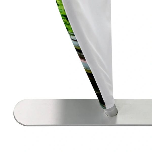 Stretch Fabric Snake Stand B Detail Foot Close